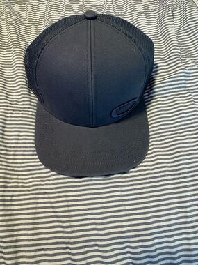 Carhartt Men's Black Mesh Back Trucker Hat